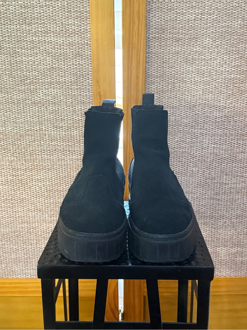 Puma Black Chelsea-Style Women’s Suede Platform Boots